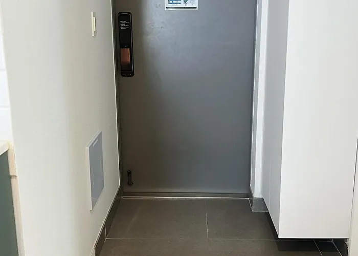 Premium Samsung 5 Min To Subway & Coex Freeparking Brandnew Elevator Appartement