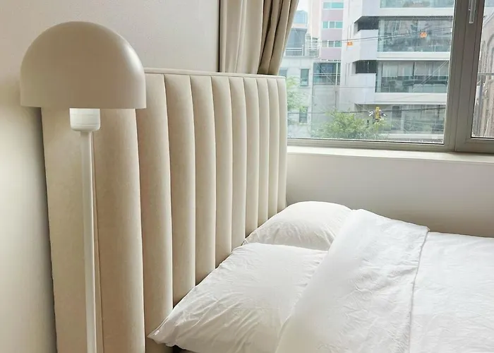 Premium Samsung 5 Min To Subway & Coex Freeparking Brandnew Elevator Appartement
