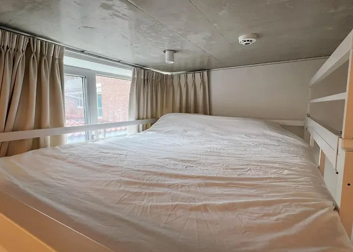 Premium Samsung 5 Min To Subway & Coex Freeparking Brandnew Elevator