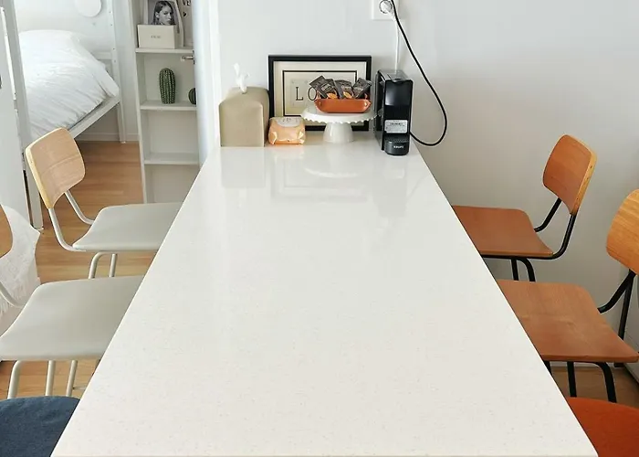 Premium Samsung 5 Min To Subway & Coex Freeparking Brandnew Elevator Appartement *